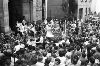 1961: Glockenweihe mit den Pfarrern Pfeifer und Ruffing